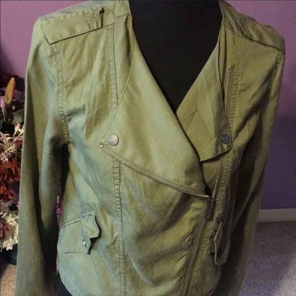 Sanctuary Moss Asymmetrical Moto Jacket. - Picture 4 of 9